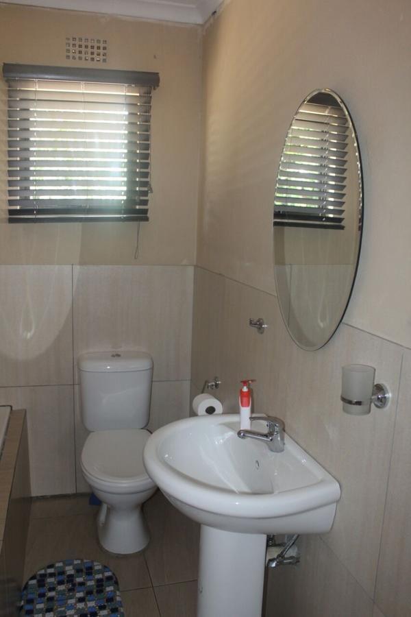 Mbopha Guest House Ulundi Dış mekan fotoğraf